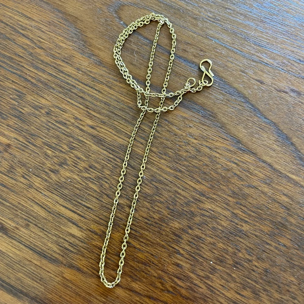 Small Chain Necklace - Picture 3 of 4
